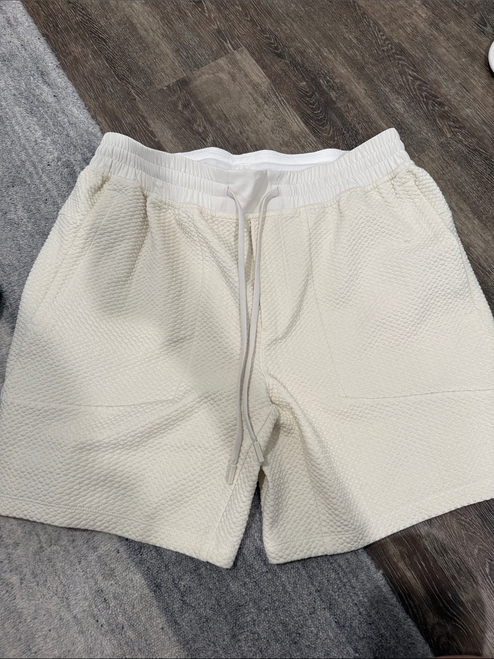lululemon athletica Men's Cream Textured Drawstring Shorts
